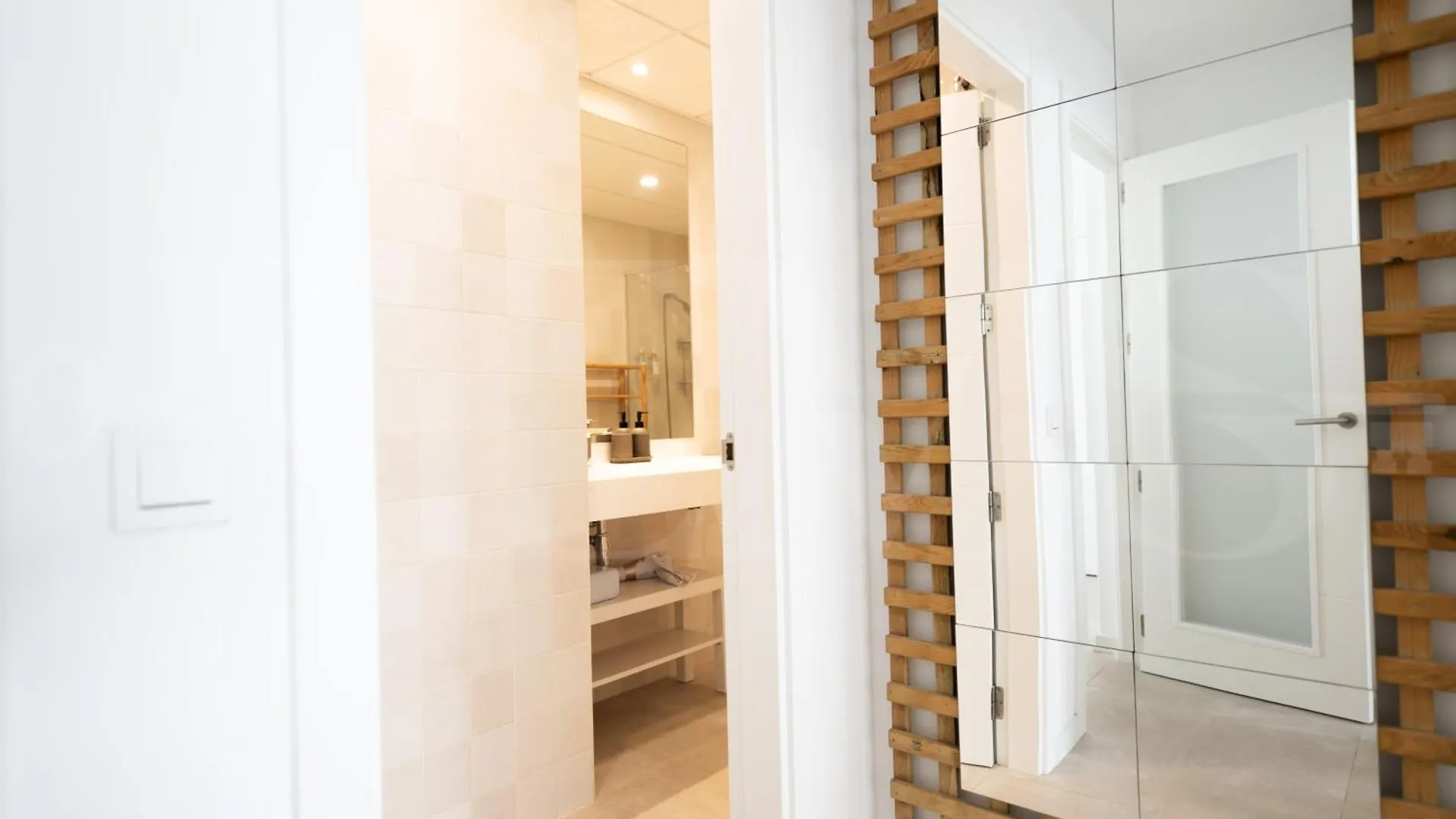 Beachside Escape With Parking And Pool Rems Torremolinos