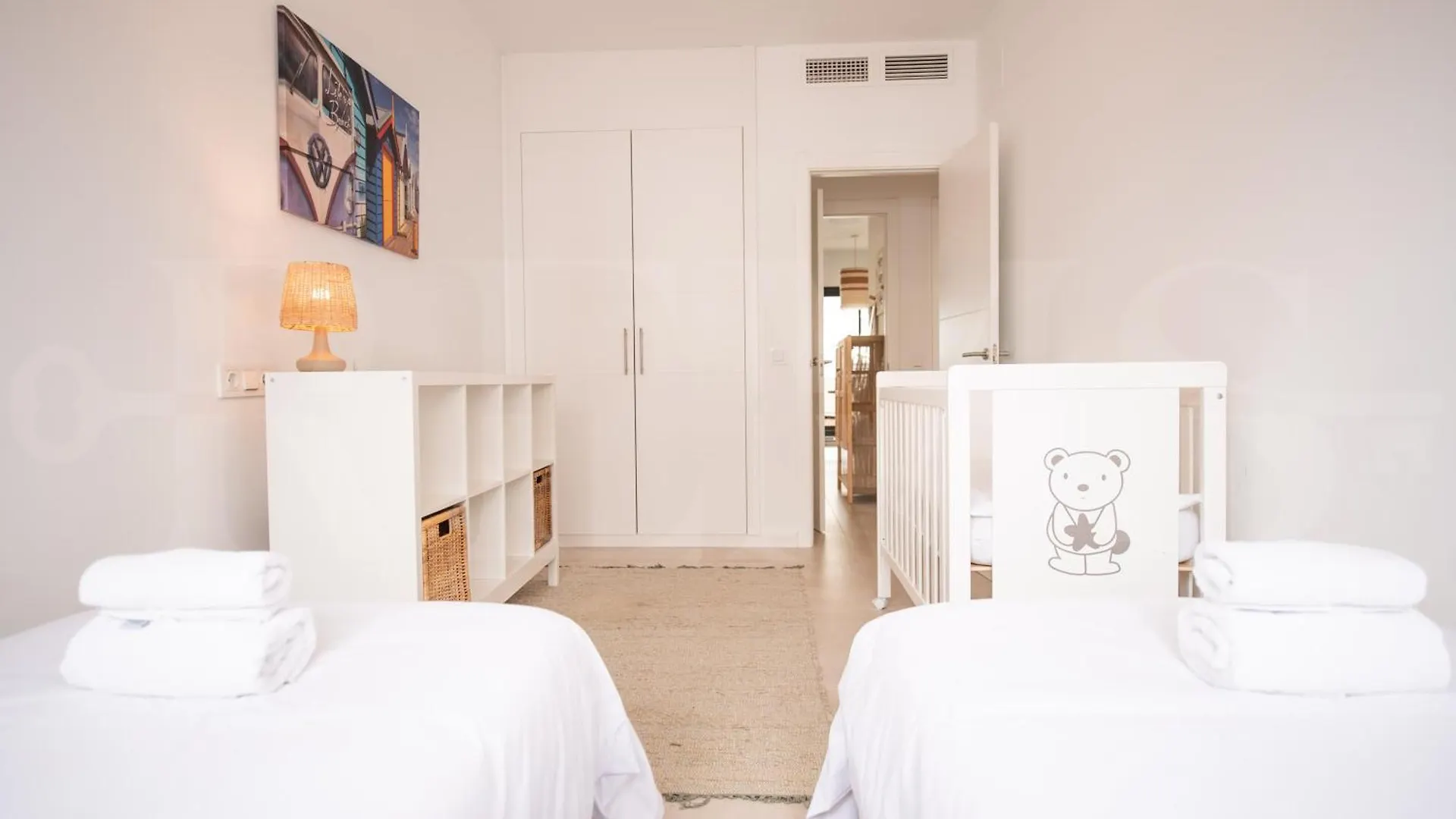 Beachside Escape With Parking And Pool Rems Torremolinos 0*,